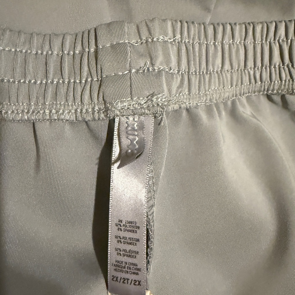 NWT SKIMS Track Dolphin shorts 2XL - Picture 2 of 2